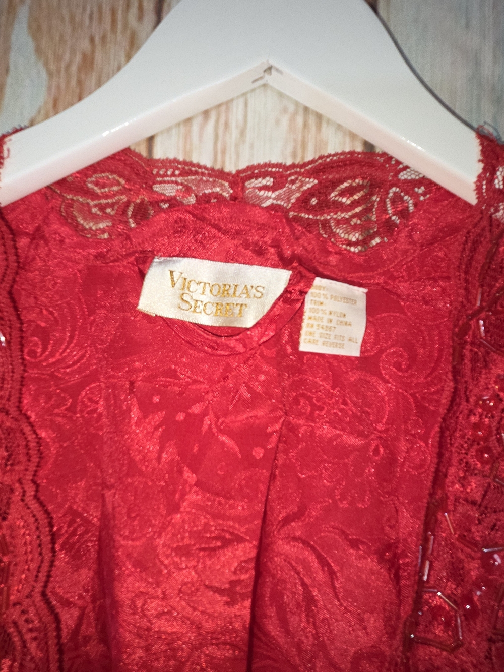 Vintage Victoria Secret Red Satin Lace Beaded Robe One Size Gold Label - Picture 3 of 5